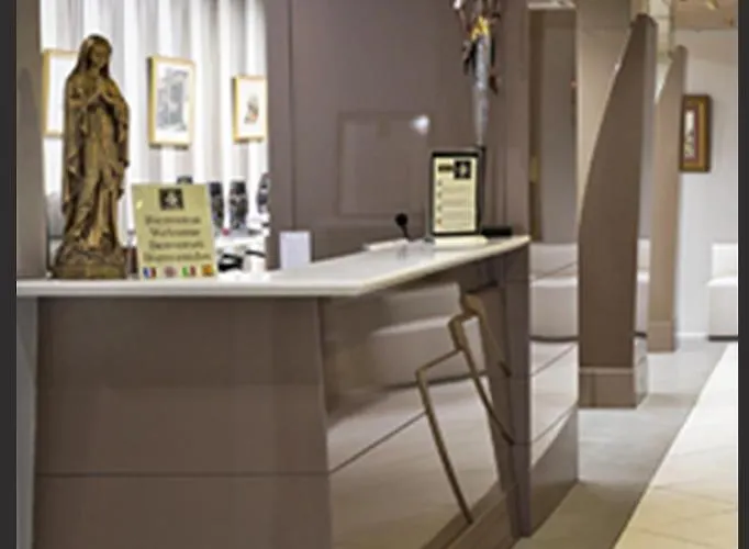 Hotel Lys De Marie 3*