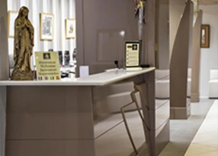 Otel Lys De Marie 3*